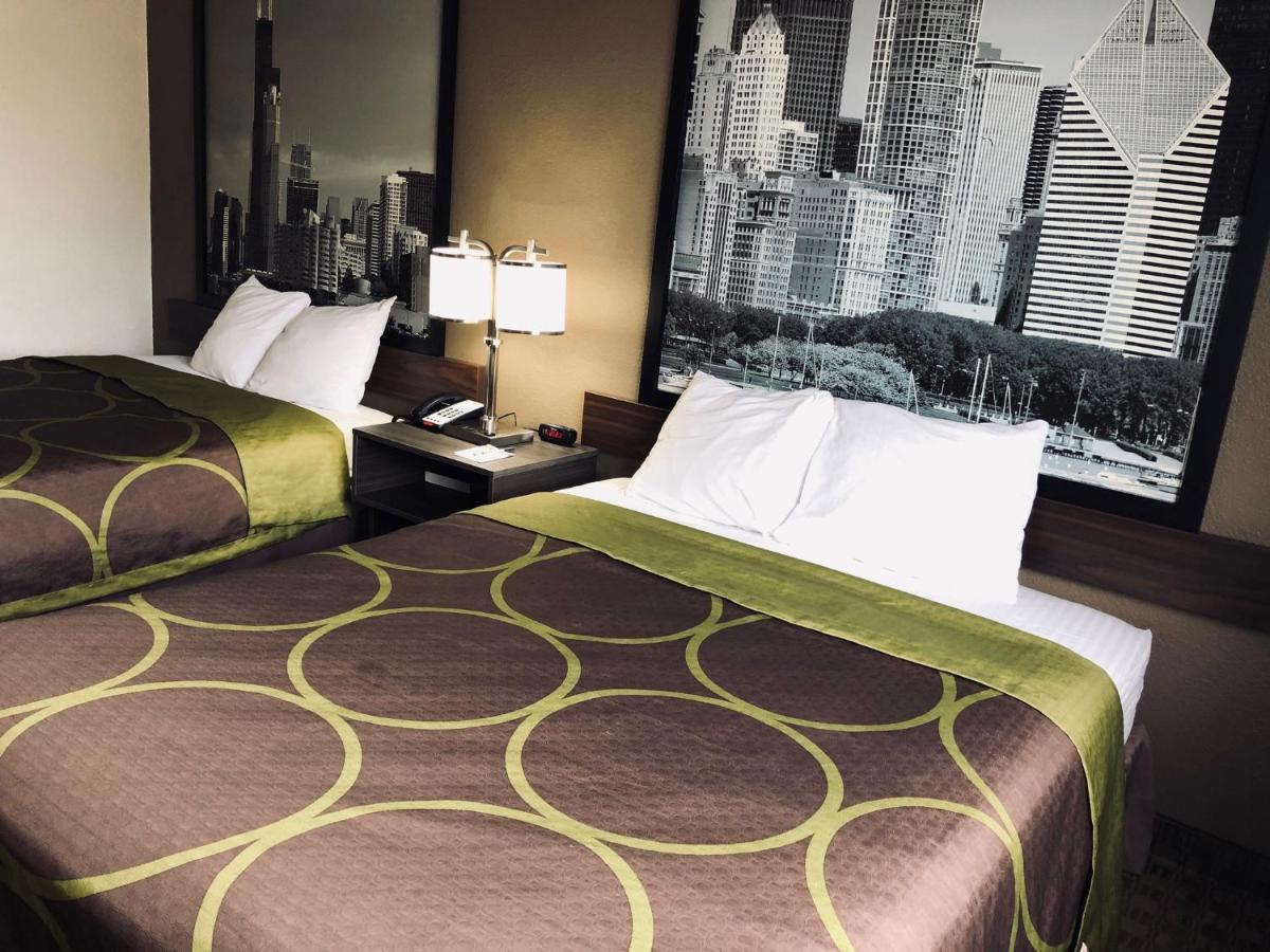 ซูเปอร์ 8 บาย วินด์แฮม เปรู สตาร์ฟ ร็อก สเตท พาร์ค Hotel Peru ภายนอก รูปภาพ