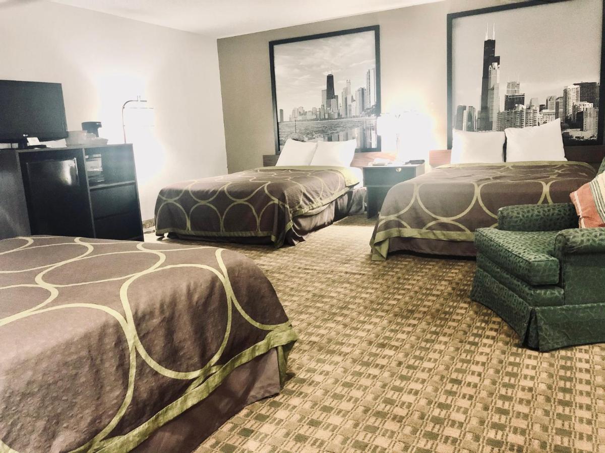 ซูเปอร์ 8 บาย วินด์แฮม เปรู สตาร์ฟ ร็อก สเตท พาร์ค Hotel Peru ภายนอก รูปภาพ